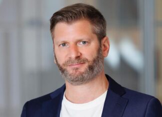 Worldcom OOH potencia su operación en Estados Unidos y Canadá y consolida su equipo con la incorporación de Jonathan Mark