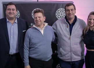 Distrito El Globo presentó a Tinet Rubira en Casa Solis en Montevideo