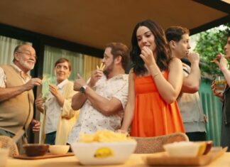 McCain & Ignis Media Agency invitan a compartir momentos especiales con la nueva campaña “Va Con Todos”.