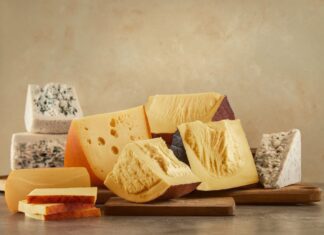 Santa Rosa desata una lluvia de queso con la campaña “Tormenta de Santa Rosa”