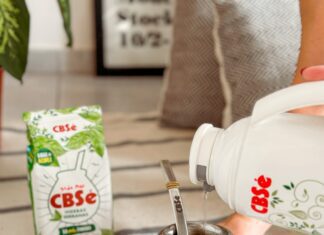 CBSé celebra 46 años mateando