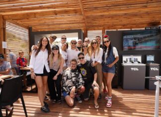 Perros de la calle juntos a TCL en Mar del Plata