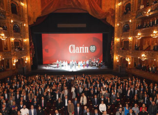 Clarín celebró sus 80 años con una gala en el Colón y un foro en el MALBA