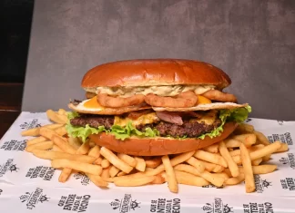 El desembarco presenta su nueva burger XL: una edición limitada que hace historia