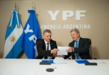 Dos líderes con una misma visión: YPF y Prestige Auto -distribuidor exclusivo Mercedes-Benz en Argentina- celebran un acuerdo que impulsa nuevas soluciones para la movilidad