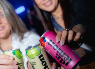 Más sabor, más ocasiones: Dr. Lemon lanza sus sabores Green Apple y Red Berries en lata
