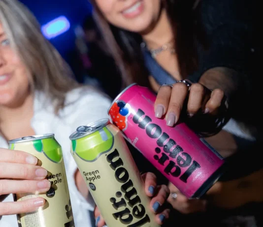 Más sabor, más ocasiones: Dr. Lemon lanza sus sabores Green Apple y Red Berries en lata