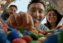 Almacén y Arcor presentan “Picoteando”: la nueva campaña que celebra el lanzamiento del formato Doypack