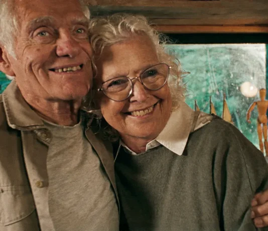 En tiempos de IA, Alma Mora propone volver a preguntarle a quienes ya vivieron las mejores historias el amor