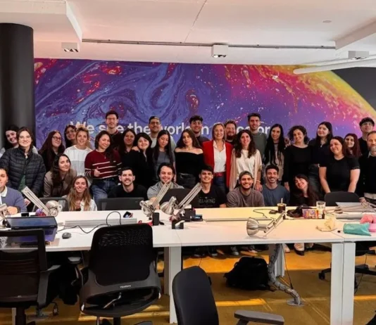 Um argentina celebra el stand against bland day: capacitación e innovación para hacer destacar a las marcas